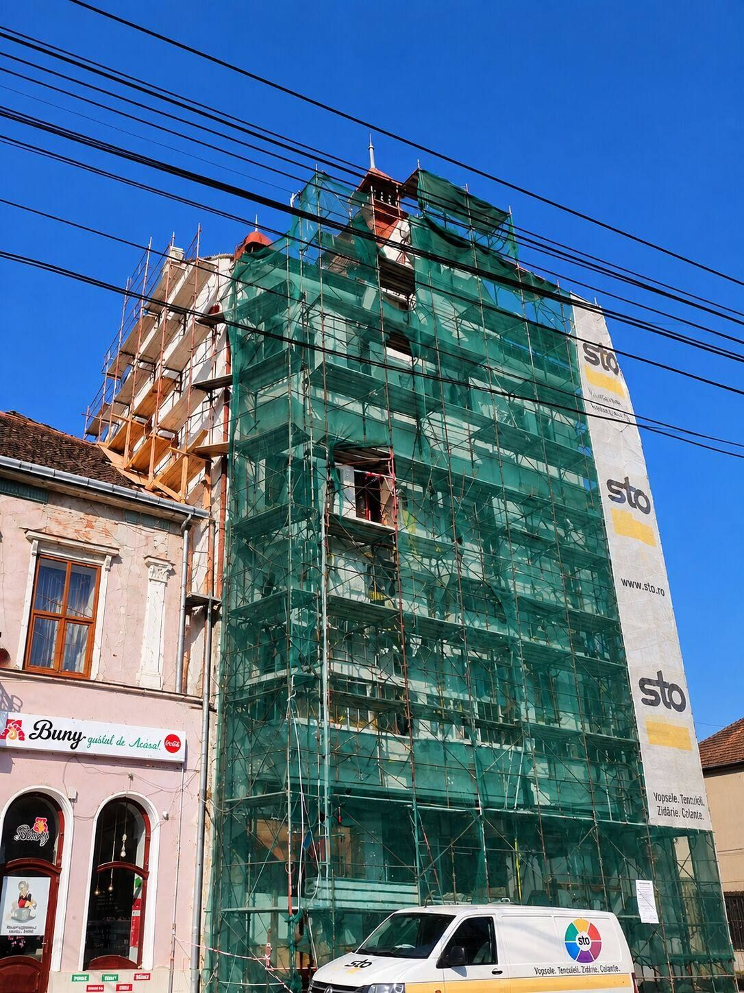 Renovare de fațadă executată de echipa STO Satu Mare